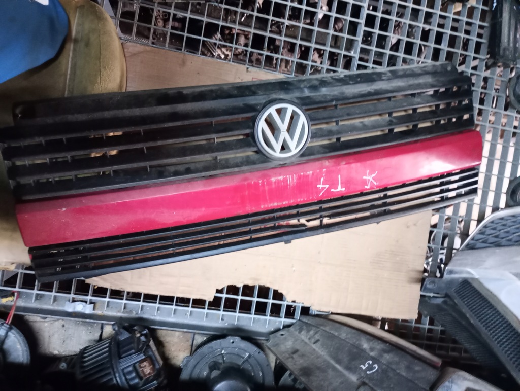 фото №1, Решётка радиатора решётка радиатора радиатора vw transporter t4