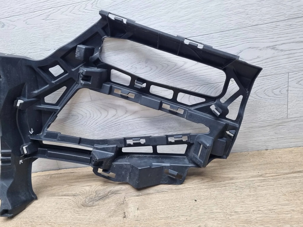 фото №6, Volkswagen golf sportsvan 2018 перед сторона ліва елементи кріпильні