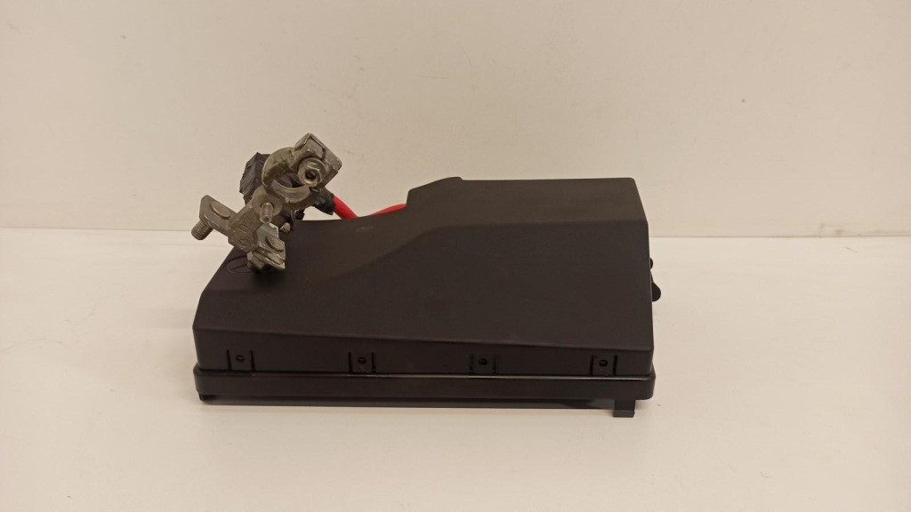 фото №1, Volvo v40 ii реле акумулятор клема 31346998