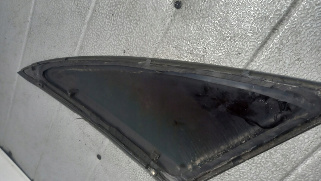 фото №5, Скло кузовна права трикутник audi a4 b6 02r 1.9d