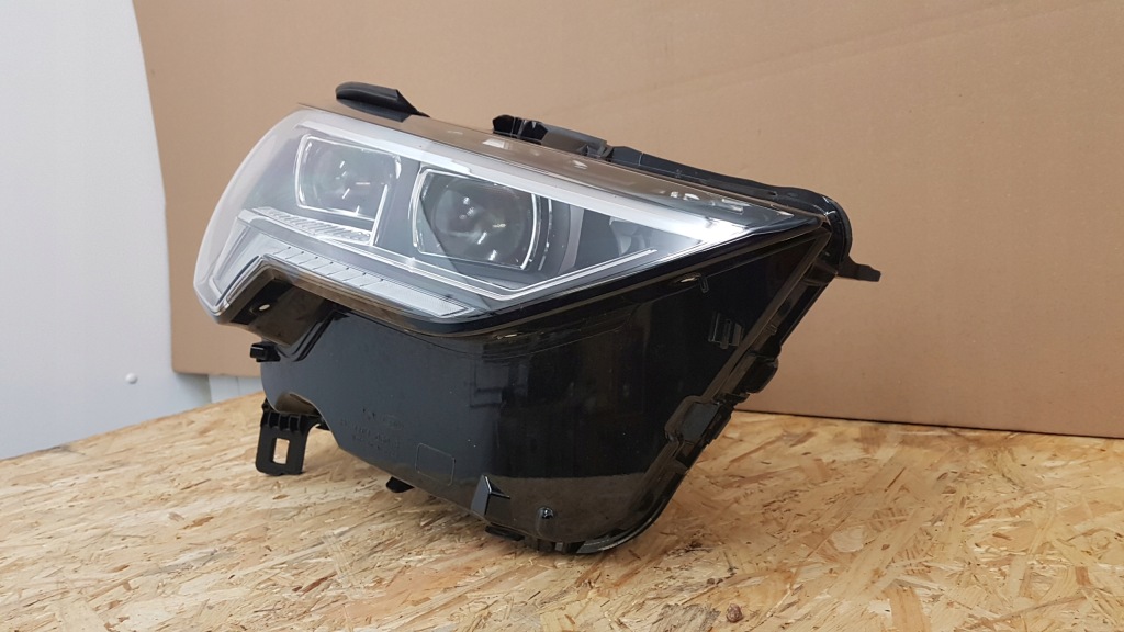 Фара перед правый  audi q3 83a full led matrix с Разборки