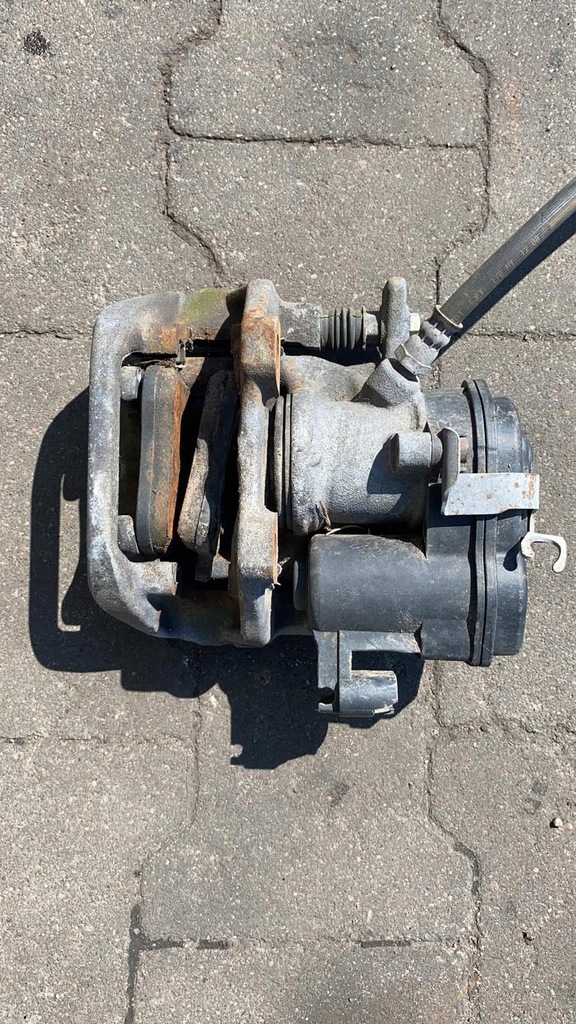 фото №1, Bmw z4 e89 суппорт задний левый