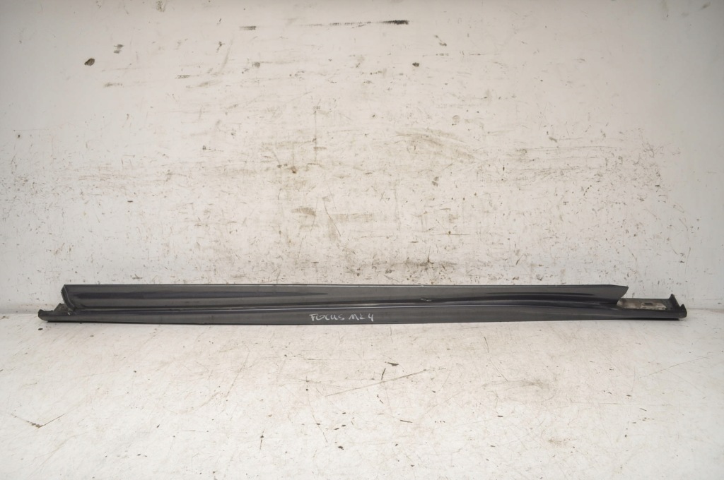 Купити Ford focus mk4 накладка поріг ліва