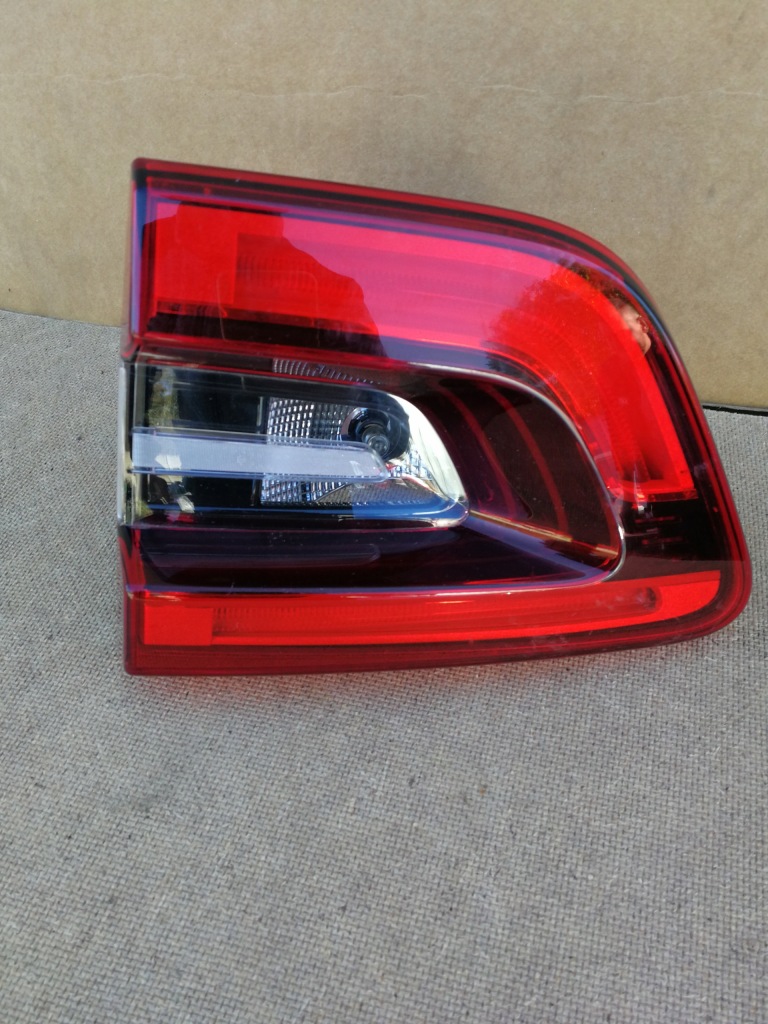 фото №1, Renault kadjar лампа w крышка правая задняя задняя