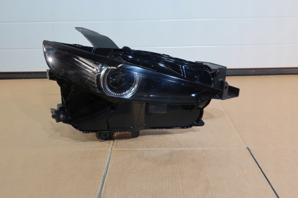Купити Правий фара mazda cx-30 full led