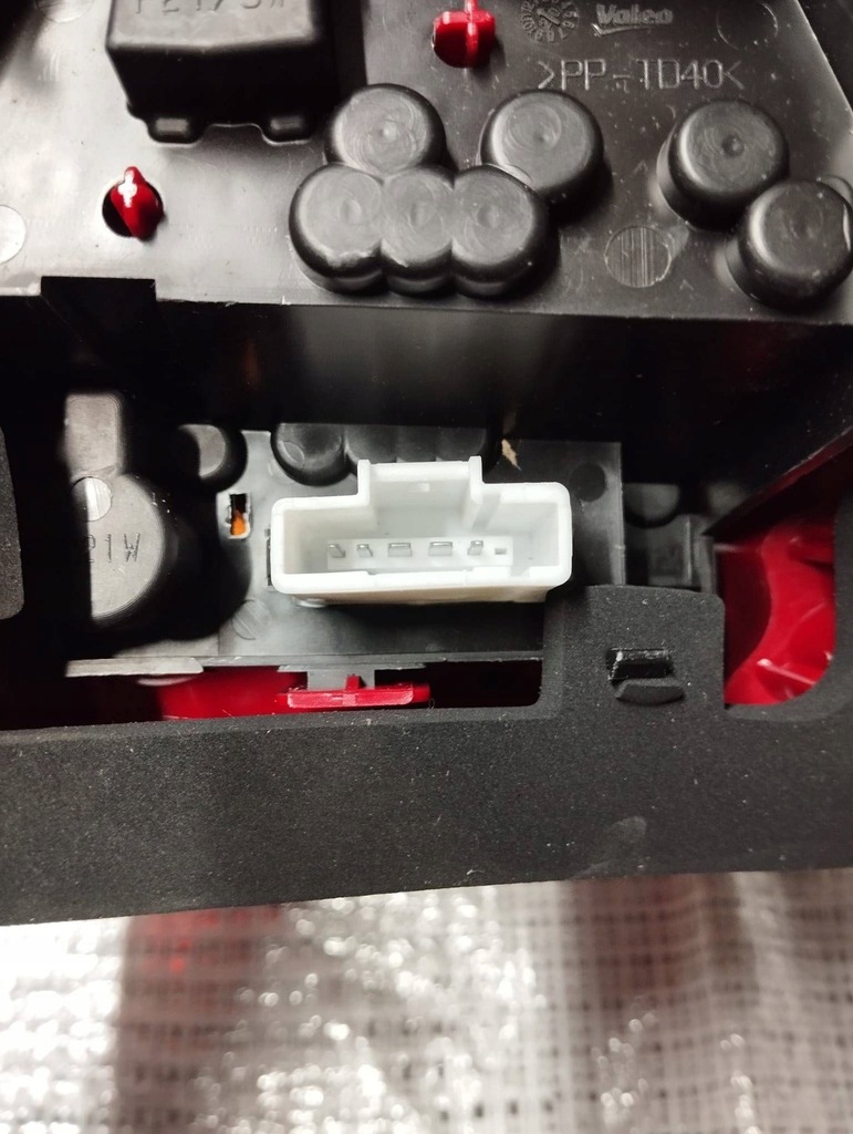 фото №10, Лампа правый задняя задняя peugeot 408 i 9678059980 nowa оригинальный номер