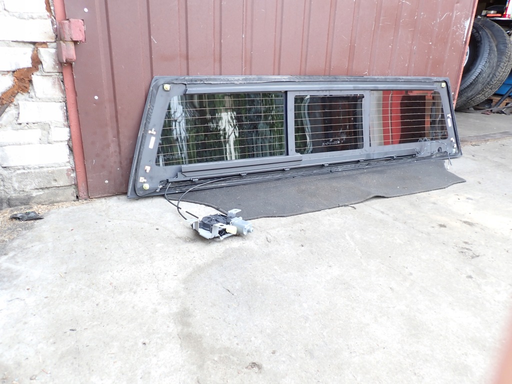 Скло задня przesuwana підігрів gmc sierra at4 silverado 2019- Недорого