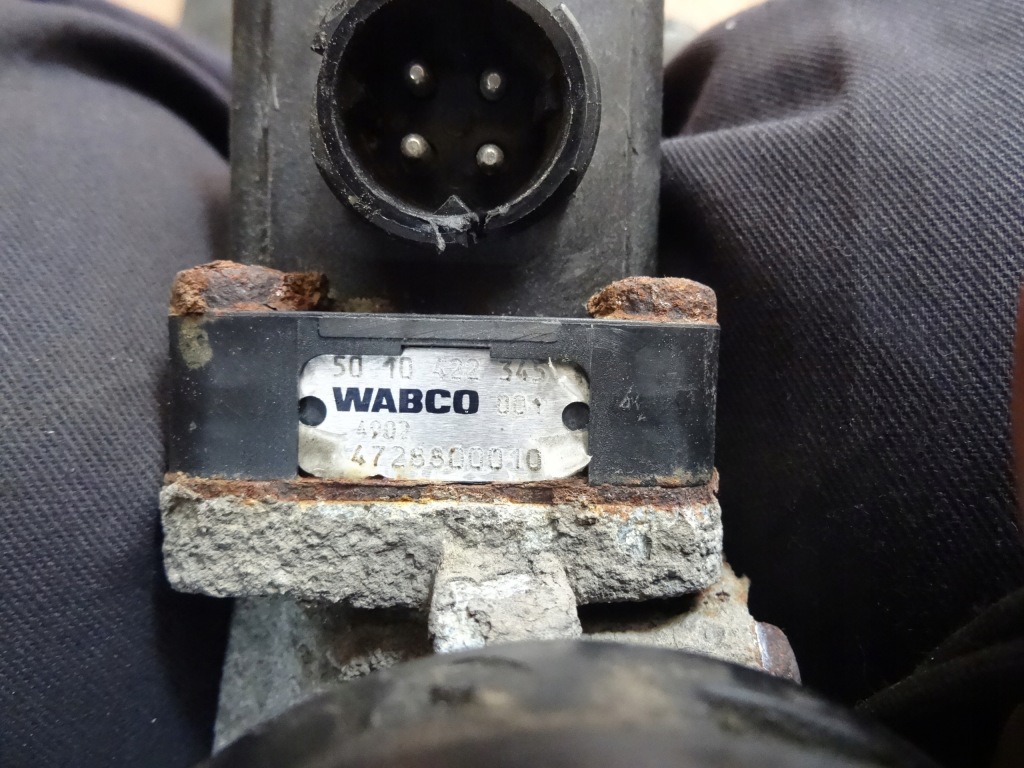 Renault premium 220dci клапан ecas 5010422345 в Украине