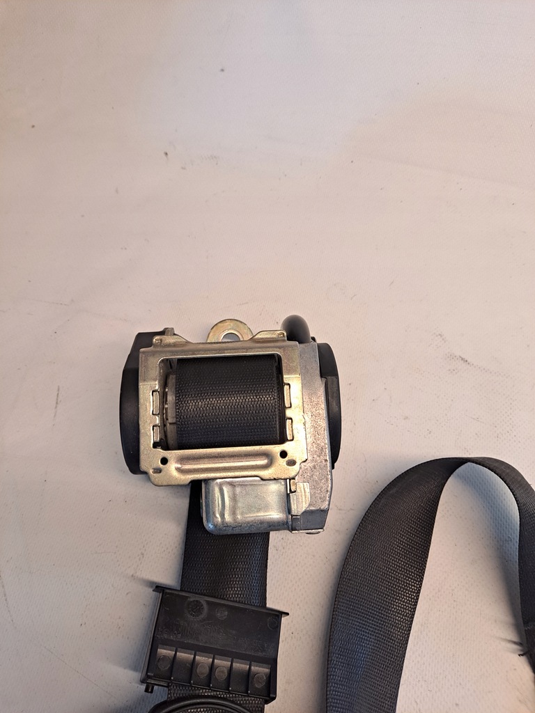 фото №4, Pas безопасности правый перед mercedes cls c219