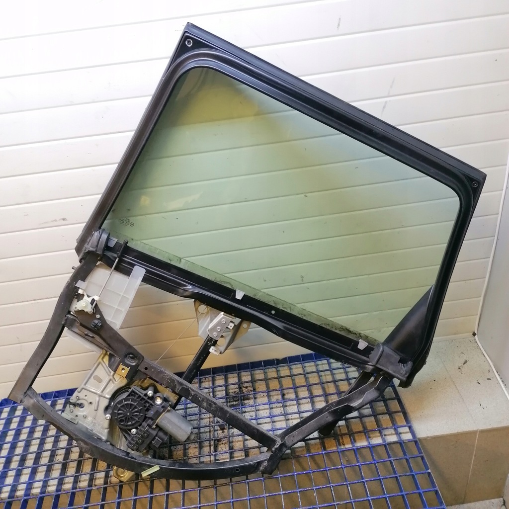 фото №4, Audi a4 b5 рамка двері механізм скло правий задня