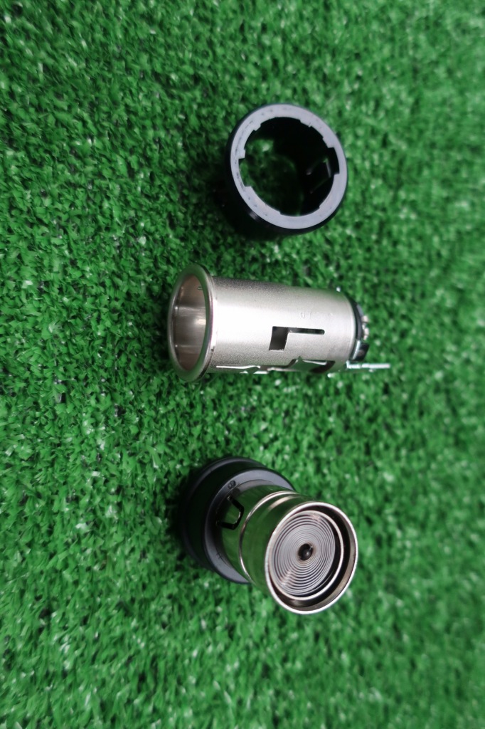 фото №1, Прикурювач suzuki jimny lift 2005r