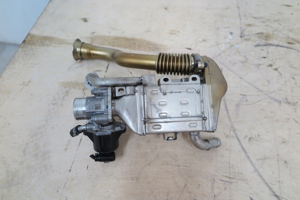 фото №3, Клапан egr радіатор вихлопних газів mercedes benz w213 2.0 cdi