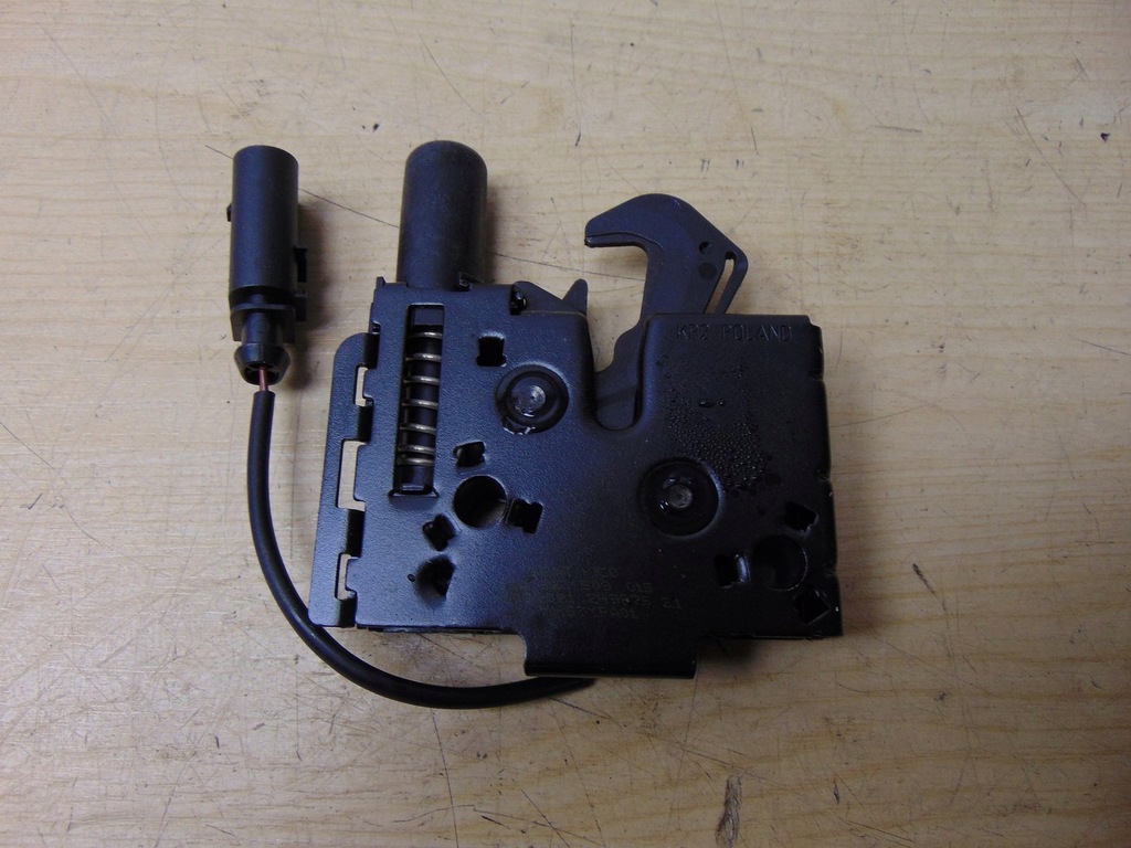 фото №6, Замок капот audi a1 новый оригинал 82a823509