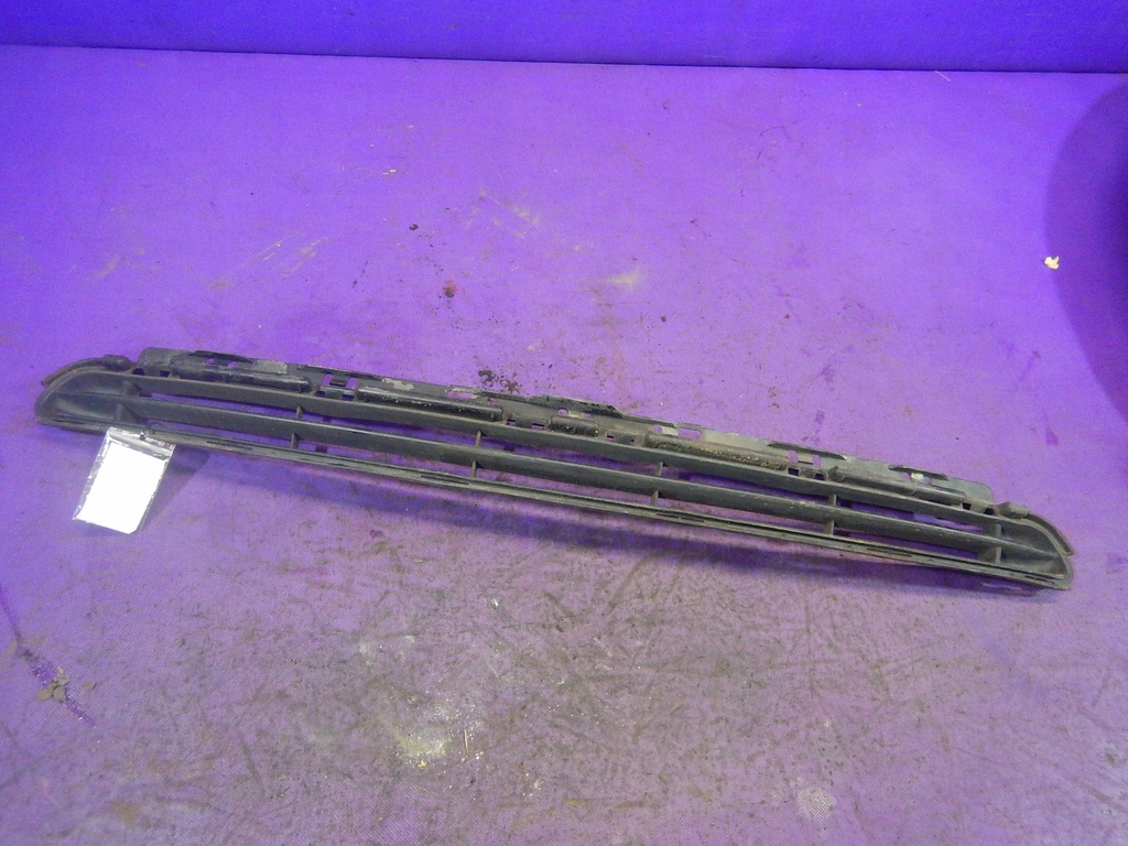 фото №1, Citroen c5 iii 08- решётка решётка радиатора бампера средняя