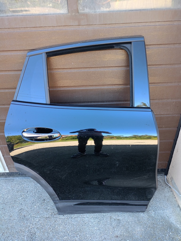 фото №1, Mercedes gla ii h247 x247 amg дверь задние задняя правое