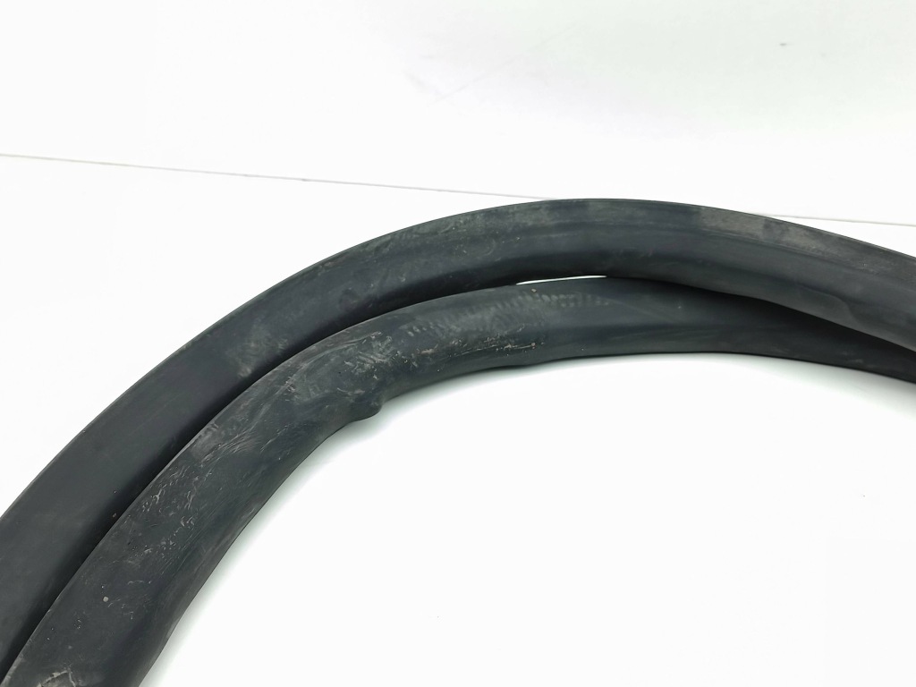 фото №13, Tesla model s 2015 прокладка капот