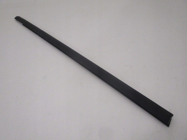 фото №4, C3 picasso прокладка наружная дверь правых передних nowa 9310l9