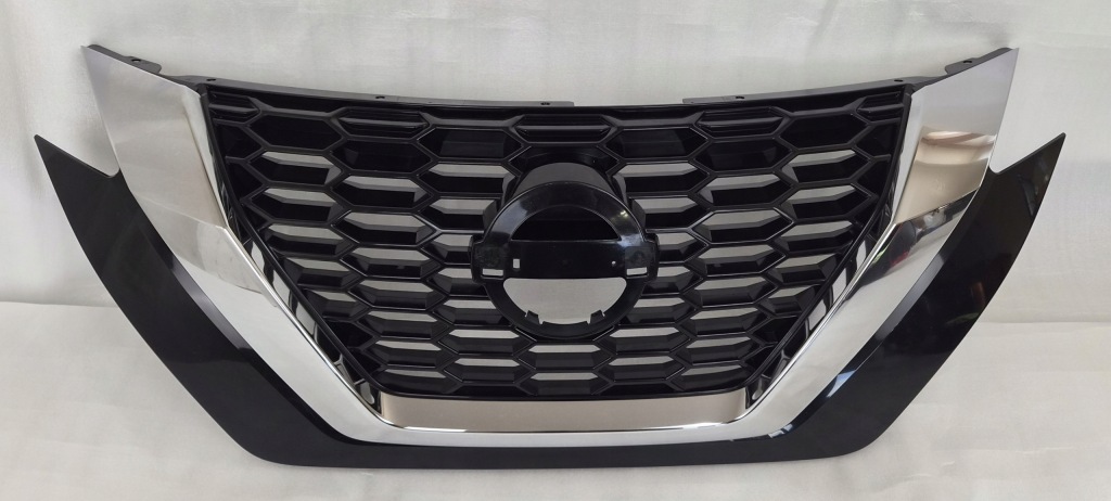 Купити Решітка радіатора решітка  nissan juke f16 2 2019- 623106pa0a