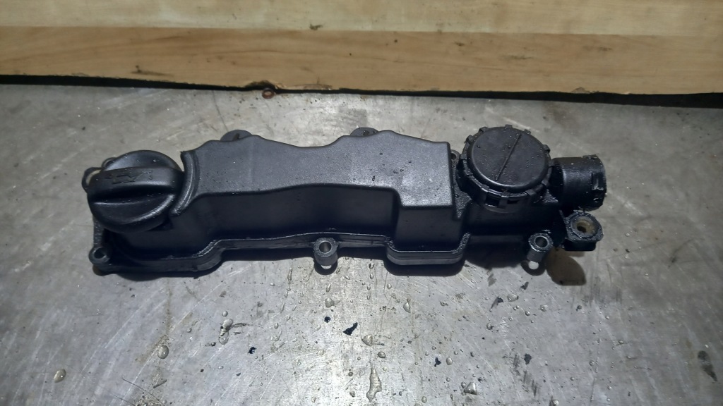 фото №1, Кришка клапанів 9651815680 mazda 3 04r 1.6 hdi