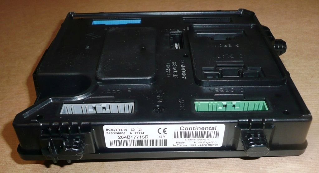 фото №3, Коробка предохранителей renault megane iii