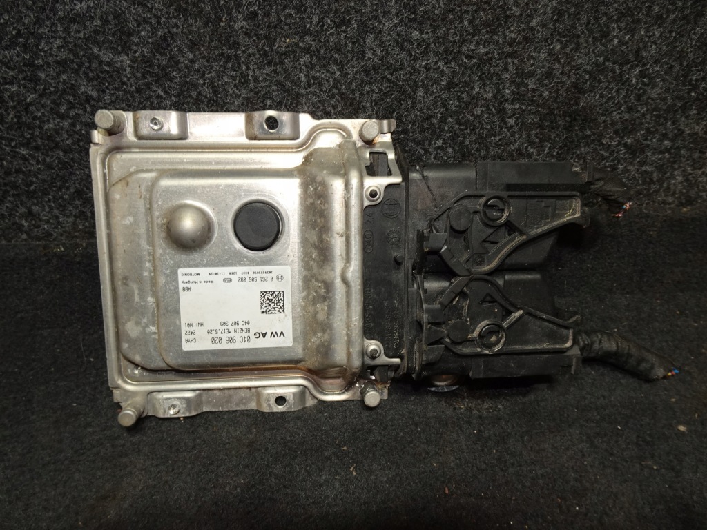 фото №1, Vw up 3d блок керування двигуна 04c906020