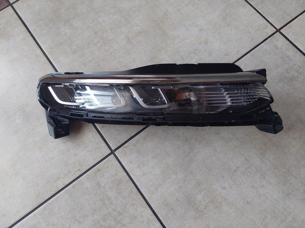 фото №8, Свет led - правое - citroen c3 aircross - lift