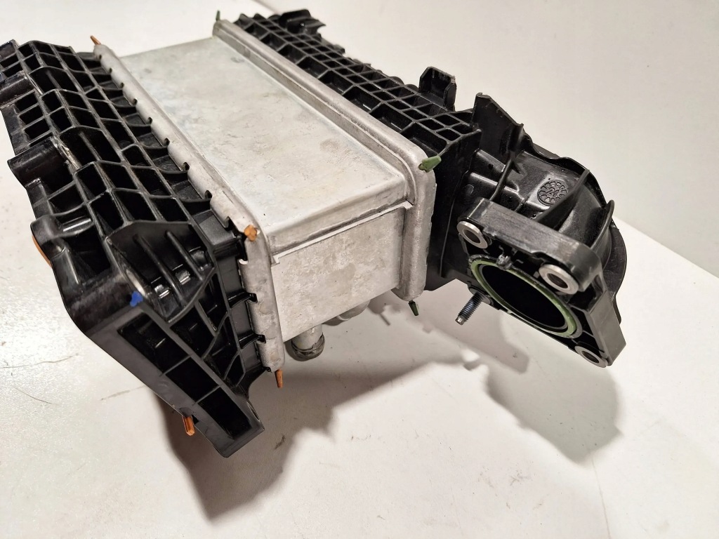 Колектор впускний  інтеркулер 1434960501 renault austral 1.2 tce 130km 22- Зі Шроту