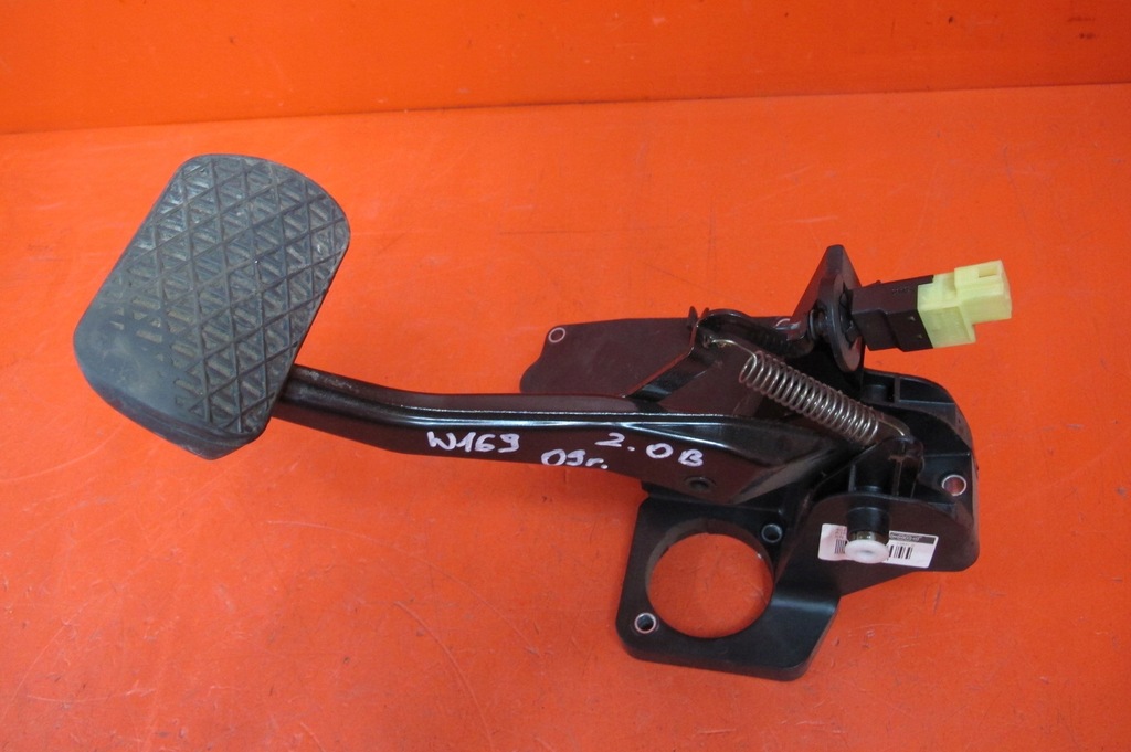 фото №1, Mercedes w169 a-klasa lift педаль основание тормоза автоматическая коробка передач europa