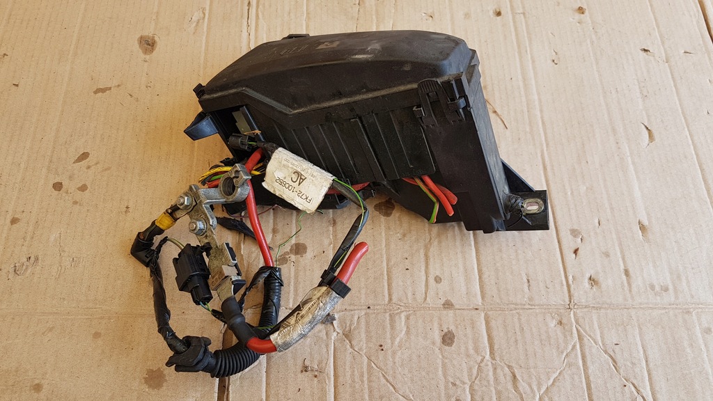 фото №1, Discovery l550 коробка корпус предохранителей