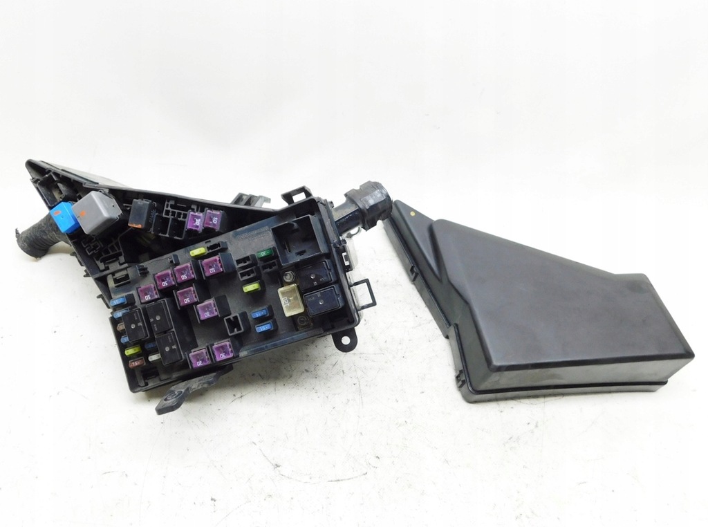 фото №1, Коробка предохранителей - subaru tribeca lift 3.6b