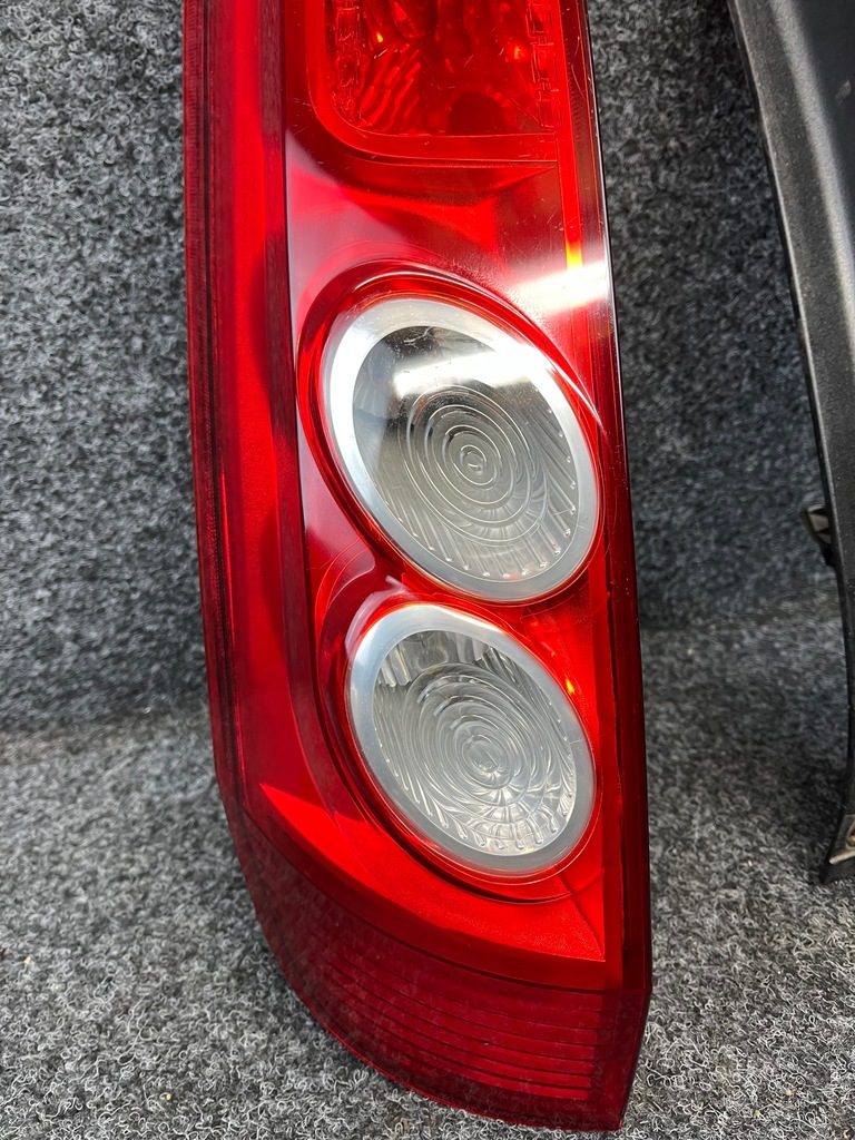 фото №7, Лампа задняя задняя правая+ левая ford fiesta mk vi 6 3 дверь lift