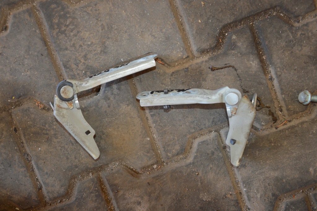 фото №1, Vw polo 9n 5d петли капот