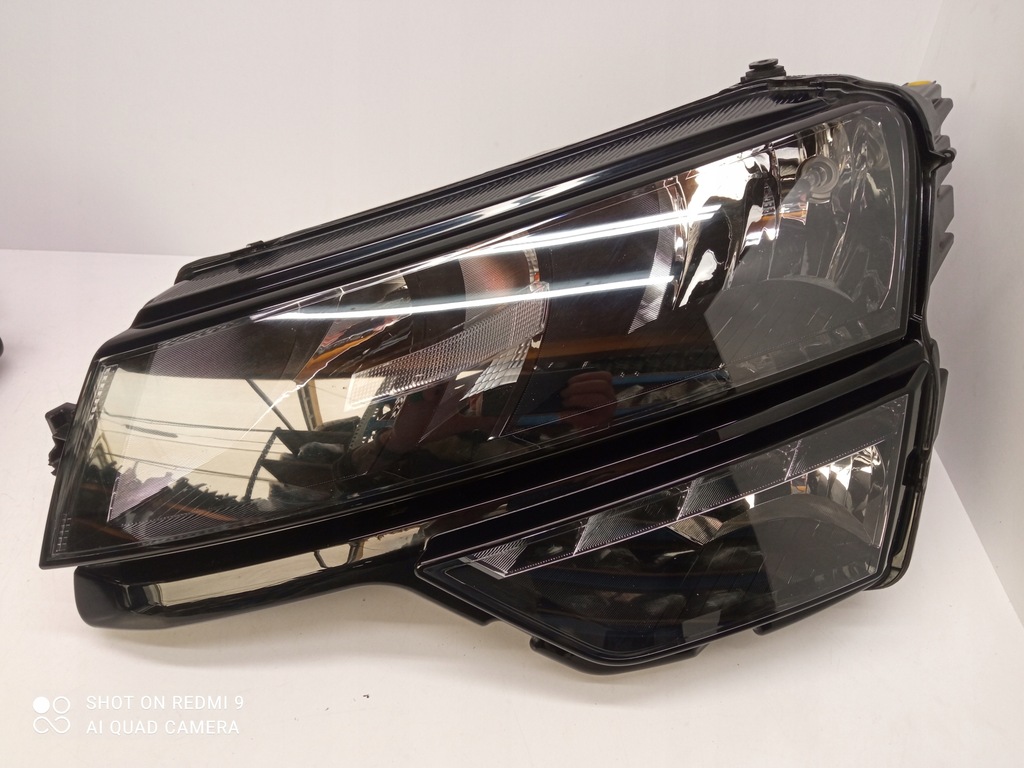 фото №10, Лампа правая левая skoda karoq