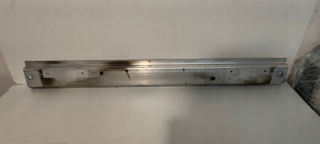 Балка ремень усилитель багажника перед tesla model y Доставка