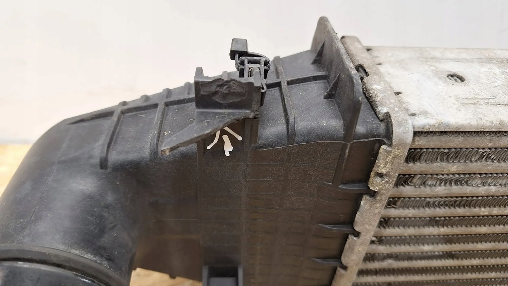 фото №6, Радіатор інтеркулер повітря a2045000200 mercedes w204