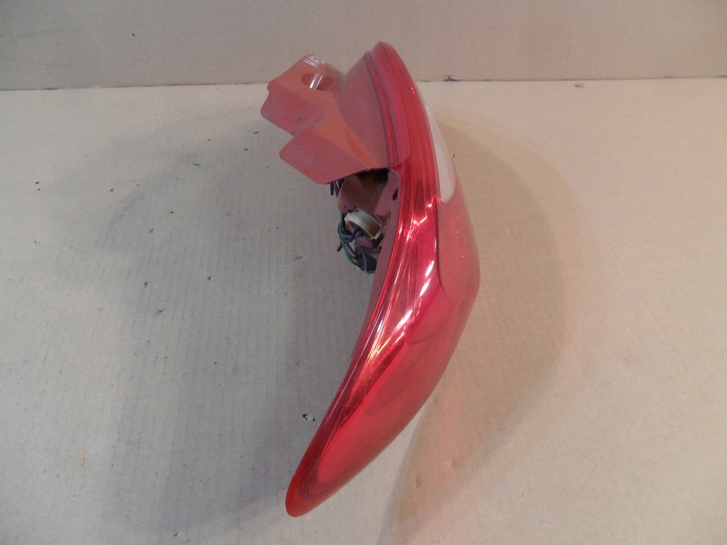 фото №8, Лампа левая задняя mazda 2 ii хэтчбек europa