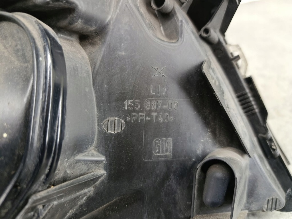 Лампа перед ліва opel vectra c 155887-00 155885-00 2003-2005 Зі Шроту