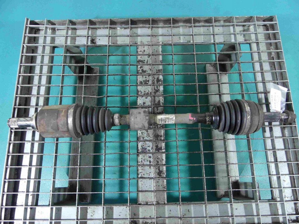 фото №1, Привідний вал ліва dacia duster i 1.6 16v 2wd