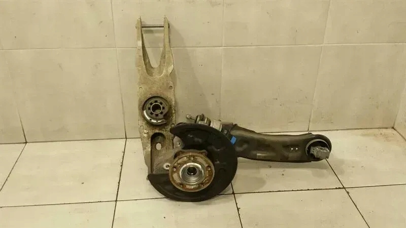 фото №1, Mercedes a45 w176 a1763500600 rear hub rrh