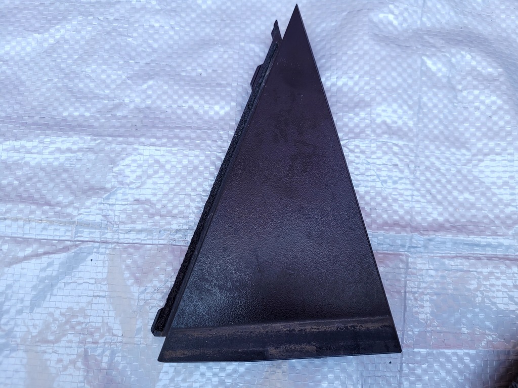 фото №1, Защита заглушка треугольник дверь hyundai i30 ii 12-