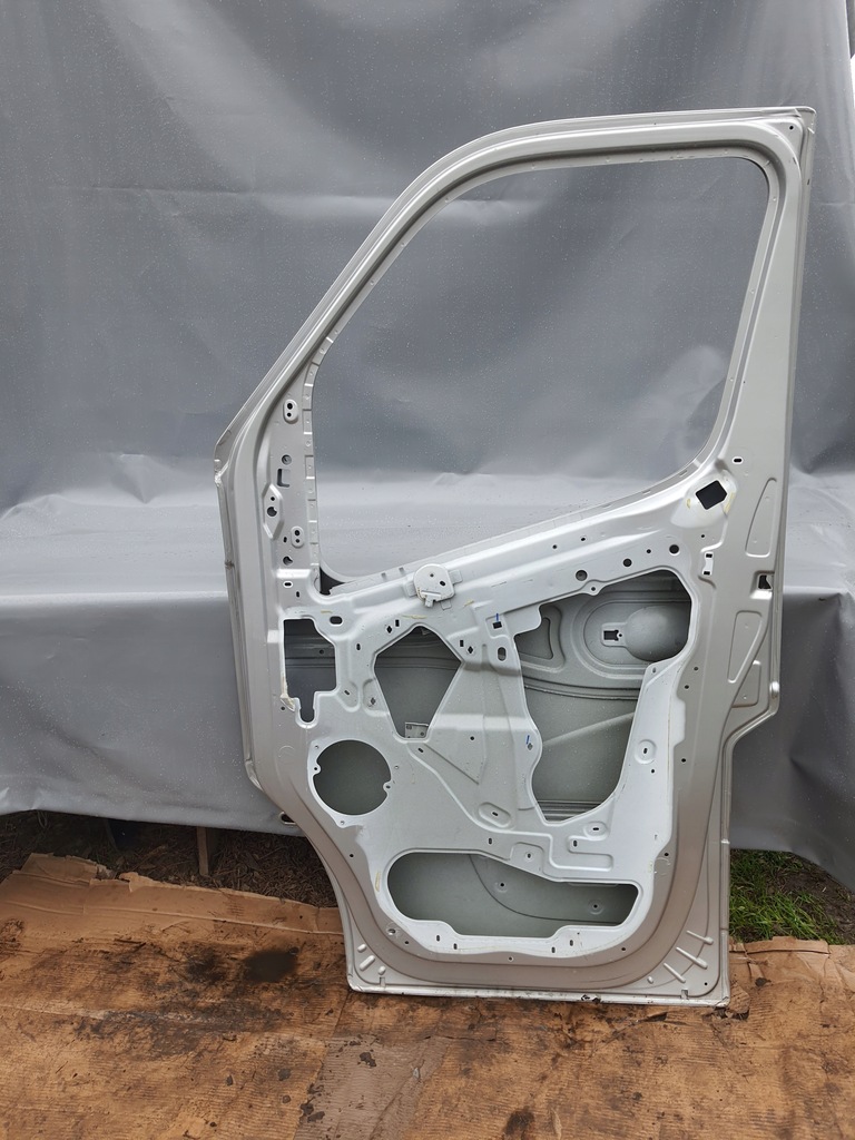 фото №3, Дверь перед передние правое правый renault master iii 801100016r