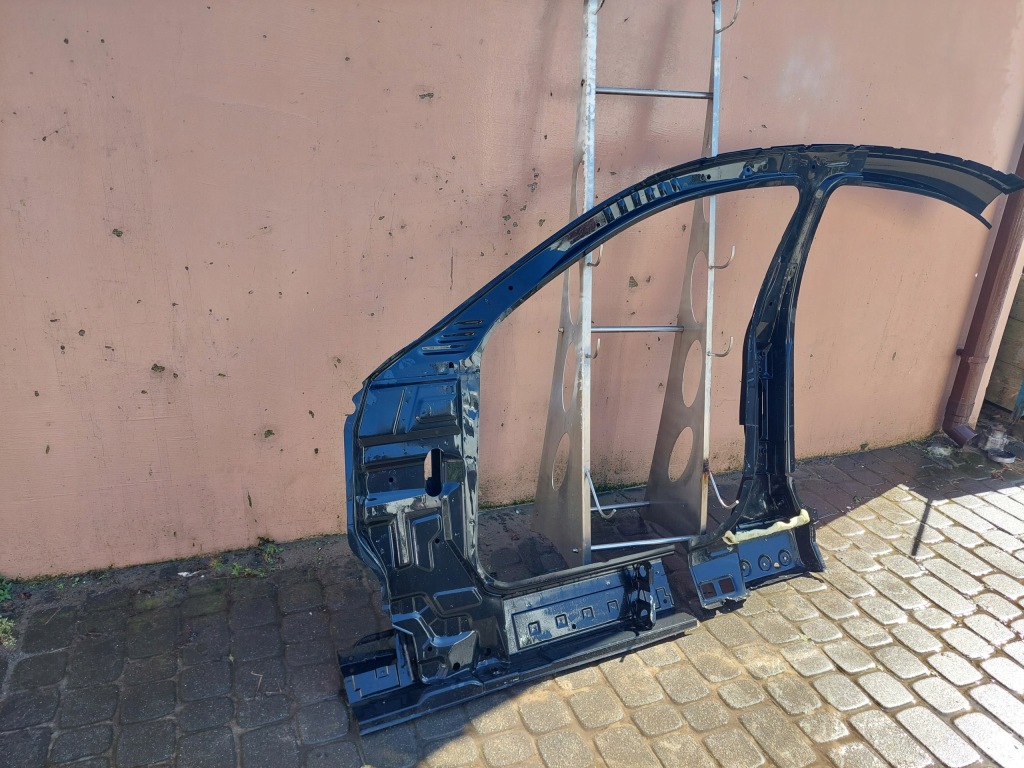 Bmw 7 e65 01-08 стойку порог правый  перед передний средний новый оригинал Недорого