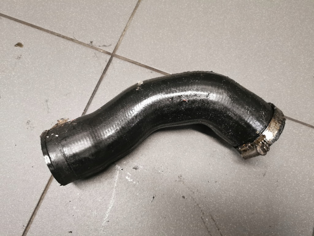 фото №1, Шланг интеркулер audi a6 c5 2.7 bt 078145720q