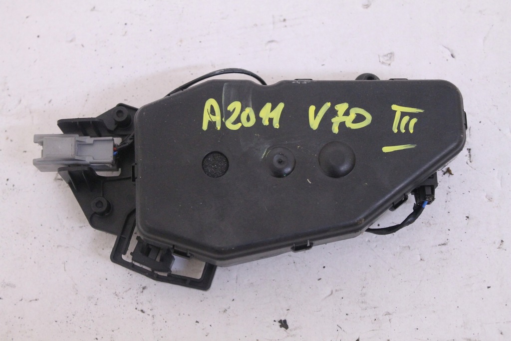 фото №1, Volvo v70 iii 07r- доводчик замок привод крышки задняя