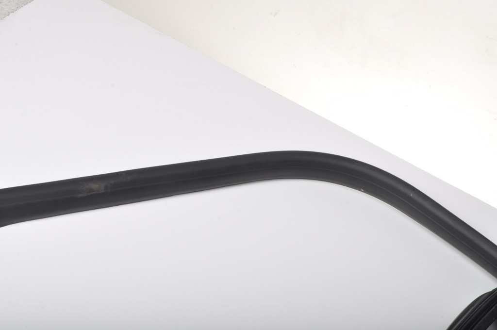 фото №4, Maserati ghibli iii прокладка дверь правый перед