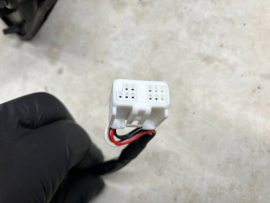 фото №7, Corolla e21 sedan kombi hb дзеркало зовнішнє повний праве 1l0 8 pin