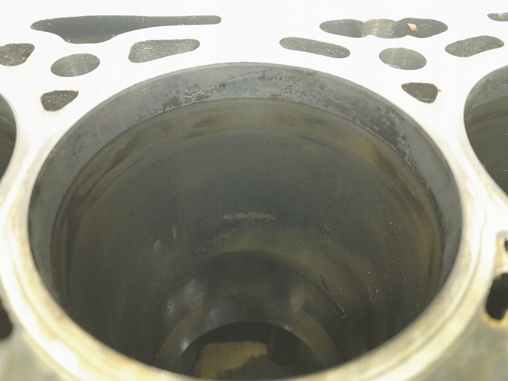 фото №6, Audi q5 8r lift 2.0 tdi 150 km csua блок двигуна 03n023a