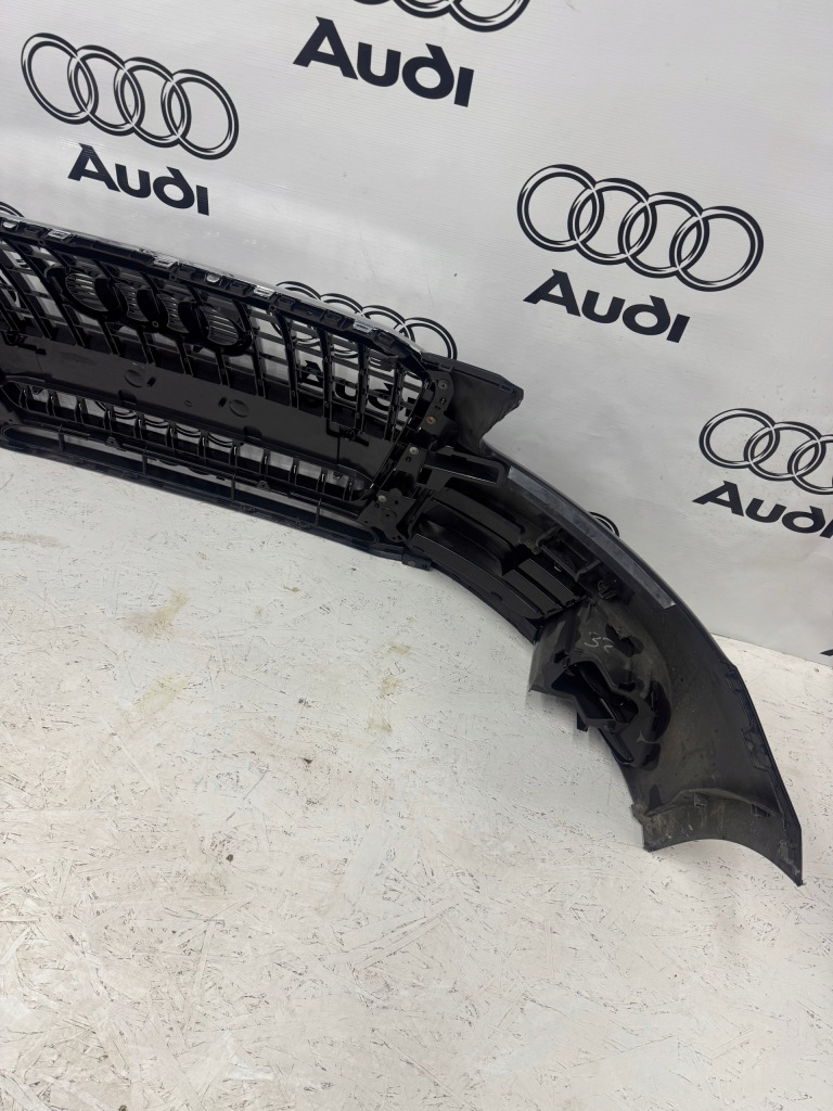 Audi q5 8r рестайлінг  2012-2016 бампер передній 4x pdc омивачі звичайний оригінал Зі Шроту