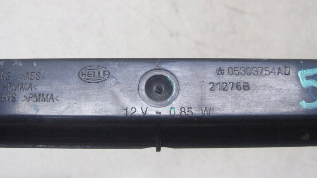 Dodge caliber третий свет стоп 05303754ad 05- Оригинал