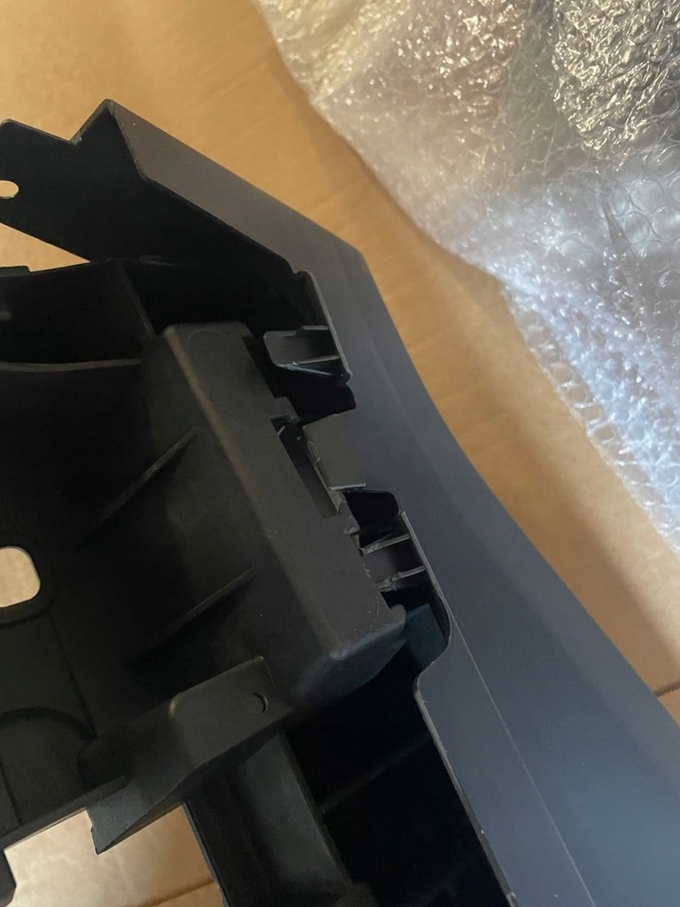 фото №7, Пошкоджені накладки progowe/stopnie бічний do mercedesa gle w167 19+